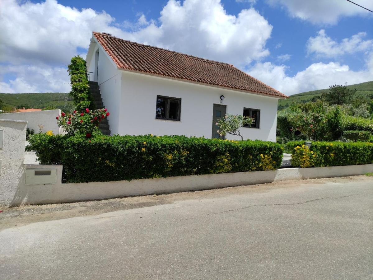 فيلا Casa Dos Vales 11 Porto de Mós المظهر الخارجي الصورة