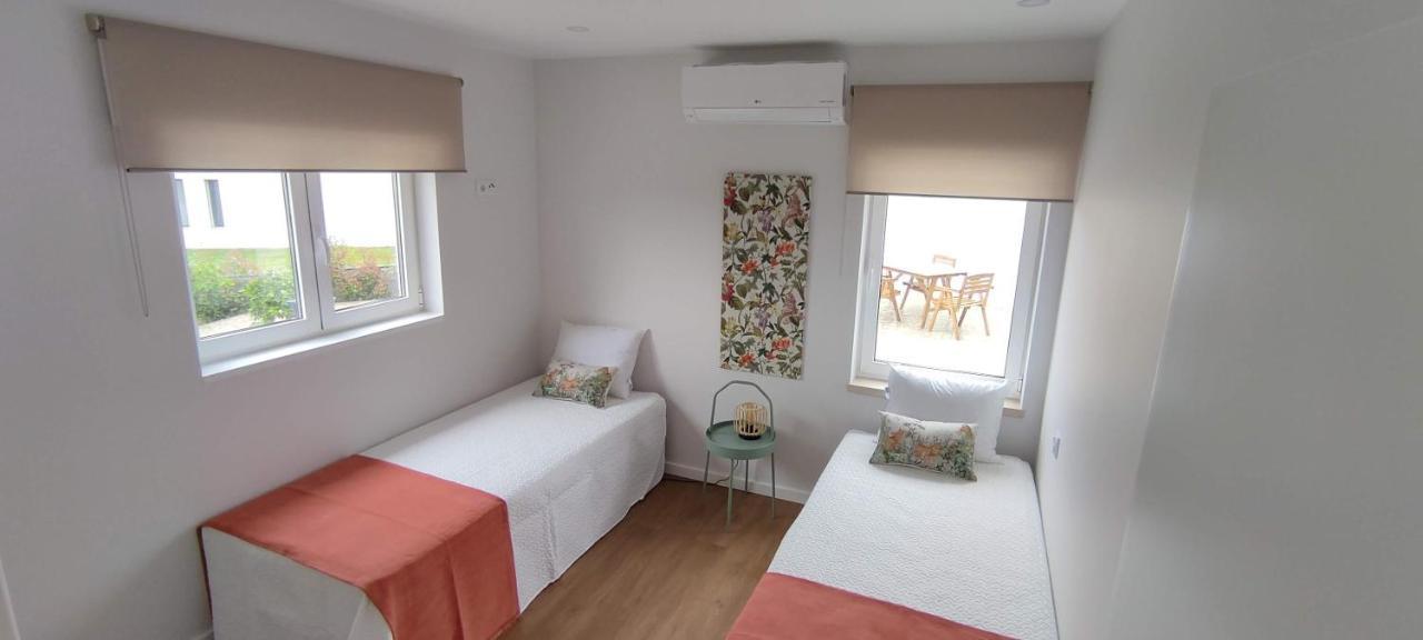 فيلا Casa Dos Vales 11 Porto de Mós المظهر الخارجي الصورة